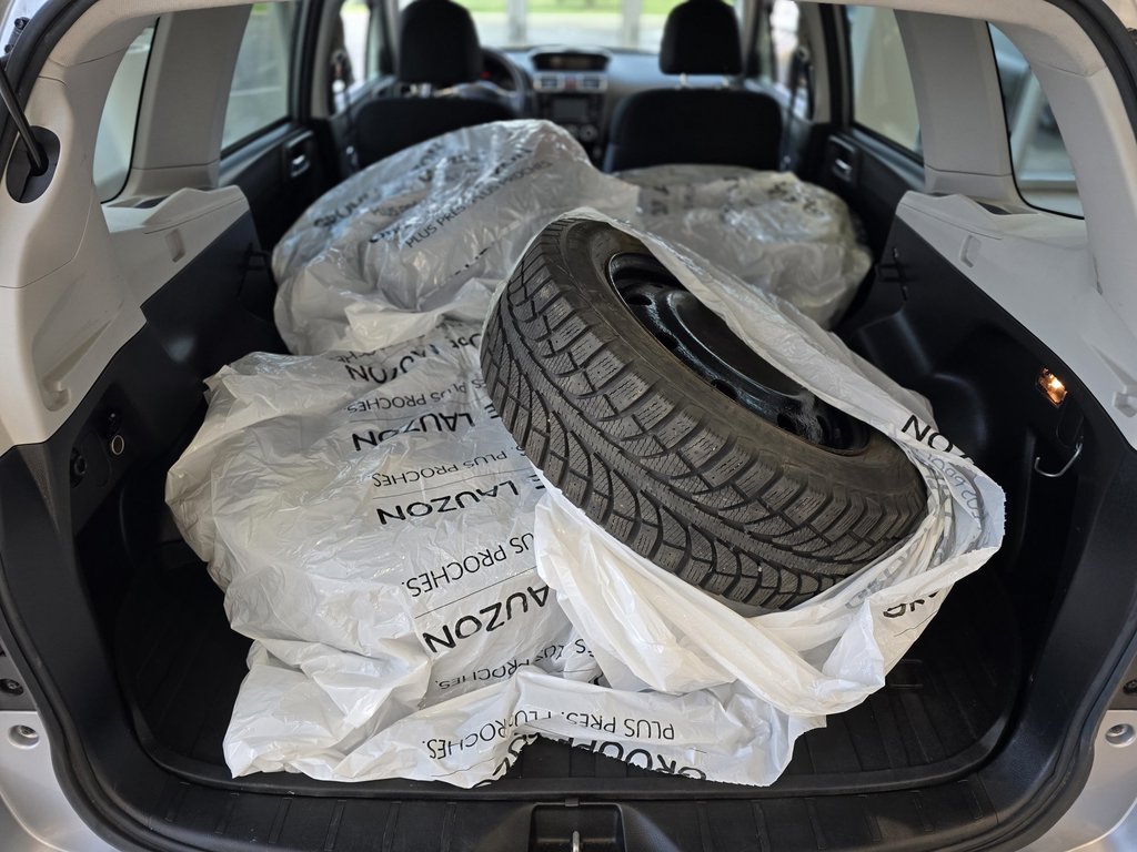 Subaru Forester Limited 2.5i | PANO | CAMÉRA | BLUETOOTH | BAS KM! 2016 à Laval, Québec - 9 - w1024h768px