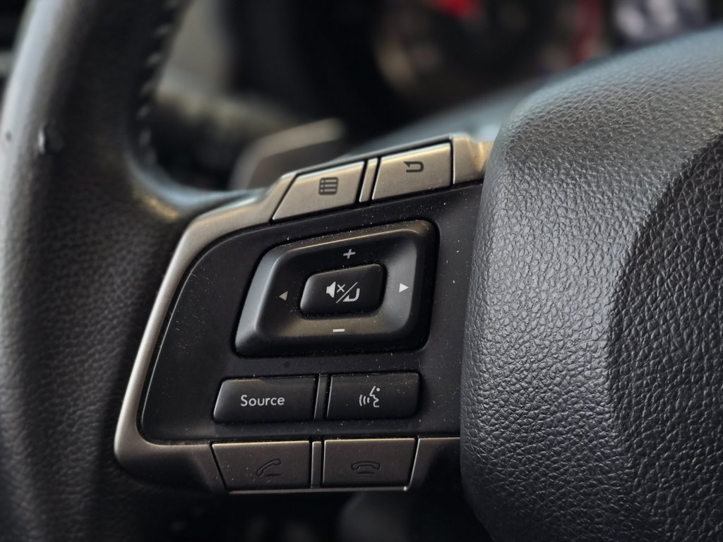 Subaru Forester Limited 2.5i | PANO | CAMÉRA | BLUETOOTH | BAS KM! 2016 à Laval, Québec - 12 - w1024h768px