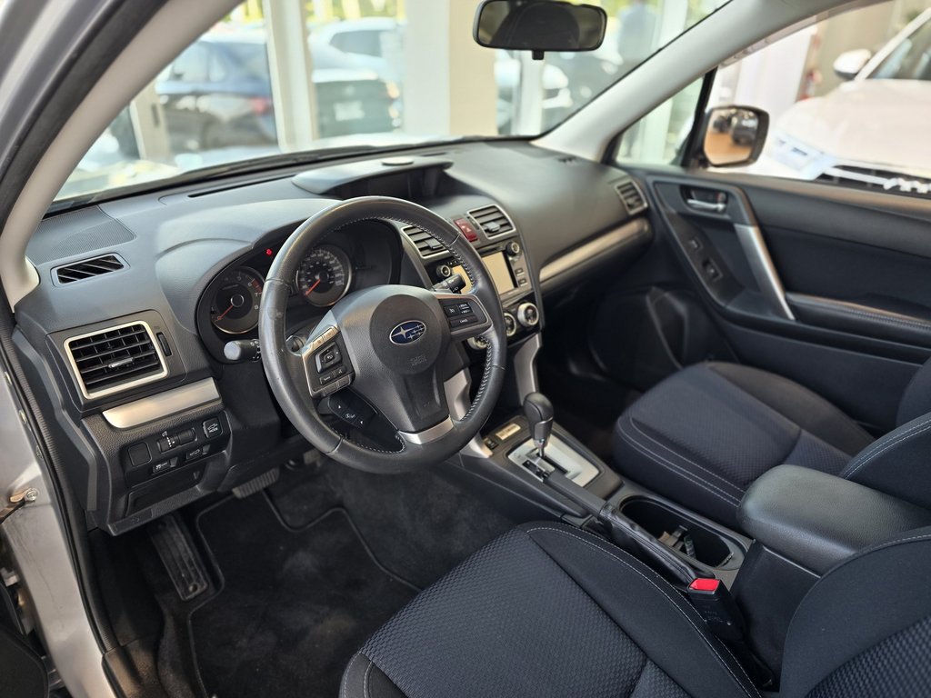 Subaru Forester Limited 2.5i | PANO | CAMÉRA | BLUETOOTH | BAS KM! 2016 à Laval, Québec - 11 - w1024h768px