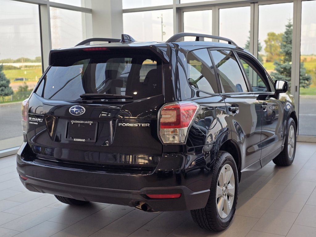 2018 Subaru Forester Convenience 2.5i | CLEAN CARFAX in Laval, Quebec - 8 - w1024h768px