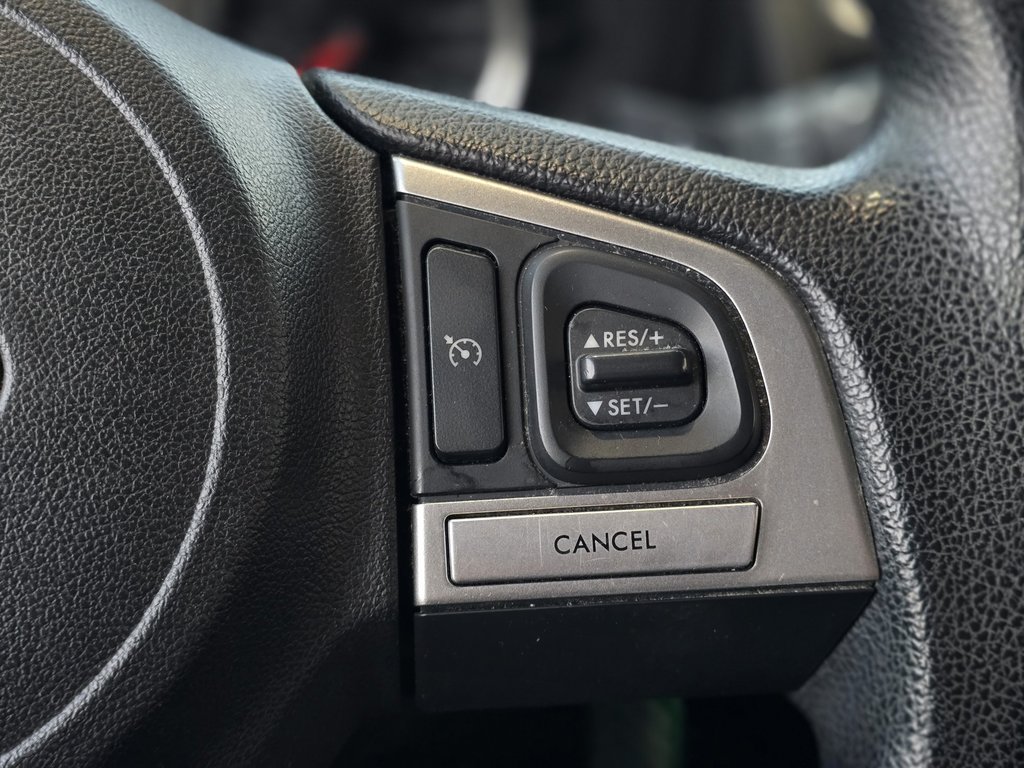 2018 Subaru Forester Convenience 2.5i | CLEAN CARFAX in Laval, Quebec - 15 - w1024h768px