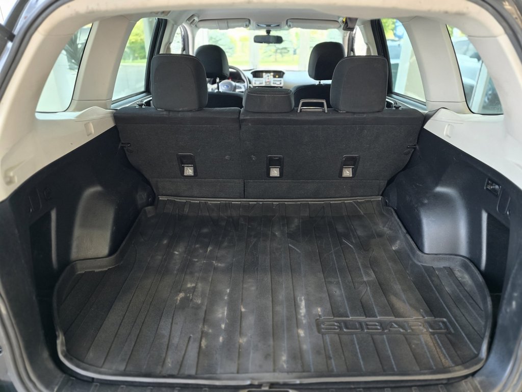 2018 Subaru Forester Convenience 2.5i | CLEAN CARFAX in Laval, Quebec - 9 - w1024h768px
