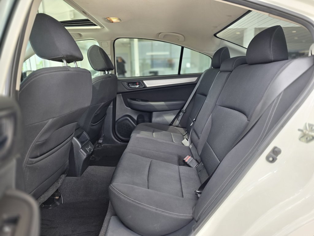 2019  Legacy Touring AWD | TOIT | CAMÉRA | BLUETOOTH | +++ in Laval, Quebec - 9 - w1024h768px