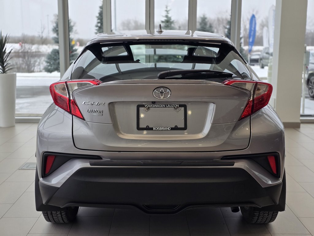 2018 Toyota C-HR XLE | DÉMARREUR | 8 PNEUS | CAM | BLUETOOTH | +++ in Laval, Quebec - 7 - w1024h768px