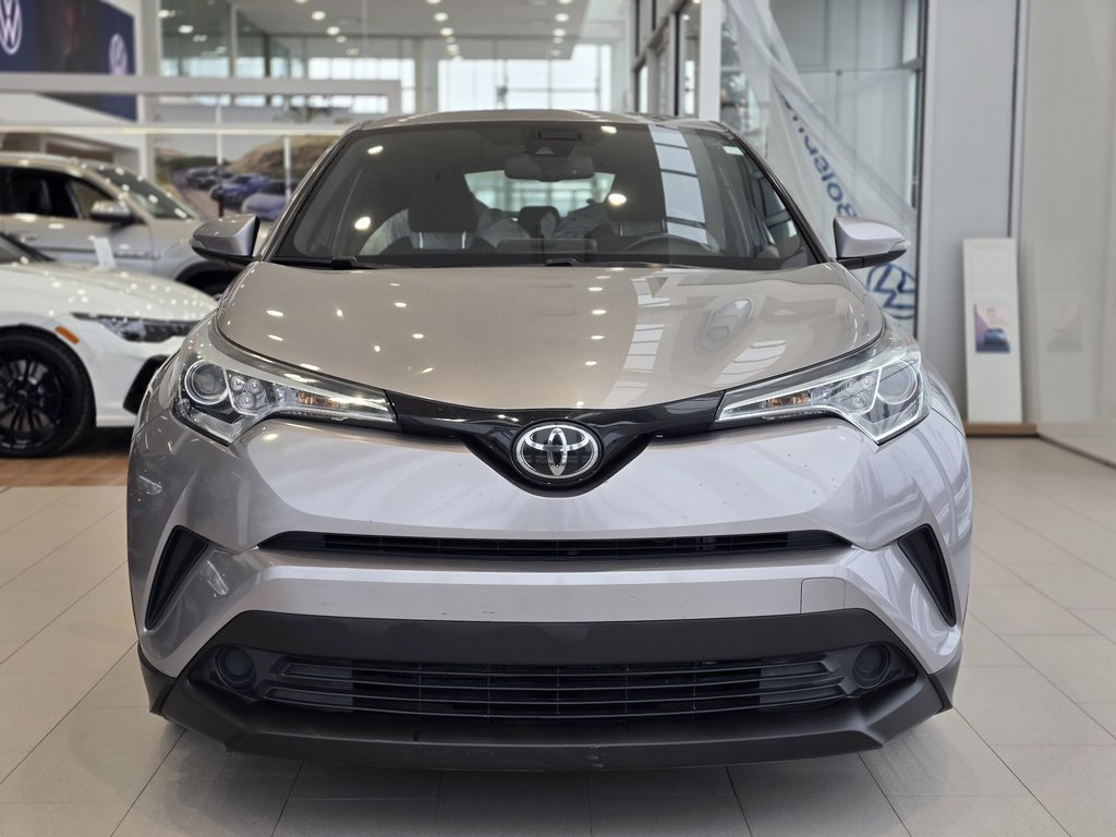 2018 Toyota C-HR XLE | DÉMARREUR | 8 PNEUS | CAM | BLUETOOTH | +++ in Laval, Quebec - 3 - w1024h768px
