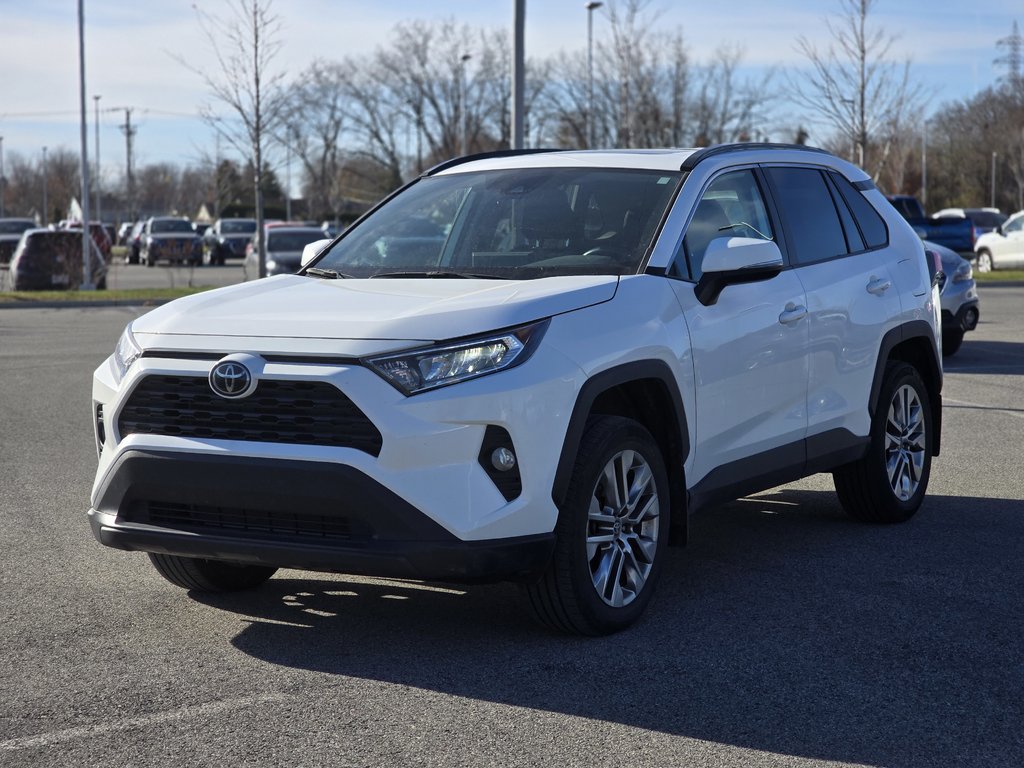 RAV4 XLE AWD | TOIT | CUIR | CARPLAY | CAMÉRA | +++ 2021 à Laval, Québec - 4 - w1024h768px