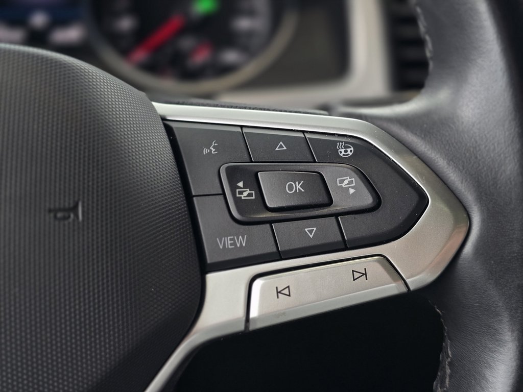 Volkswagen Atlas Cross Sport Comfortline V6 | PANO | CARPLAY | CUIR | DÉMARREUR 2020 à Laval, Québec - 15 - w1024h768px
