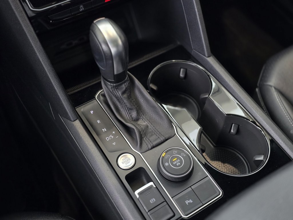 Volkswagen Atlas Cross Sport Comfortline V6 | PANO | CARPLAY | CUIR | DÉMARREUR 2020 à Laval, Québec - 18 - w1024h768px