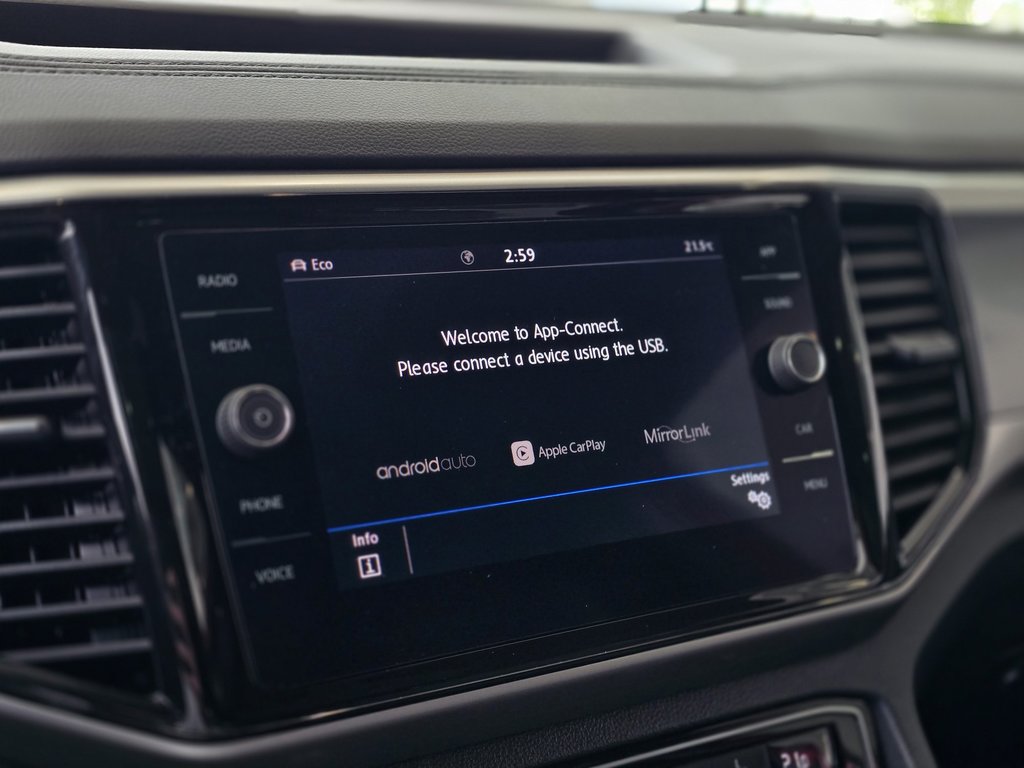 Volkswagen Atlas Cross Sport Comfortline V6 | PANO | CARPLAY | CUIR | DÉMARREUR 2020 à Laval, Québec - 17 - w1024h768px