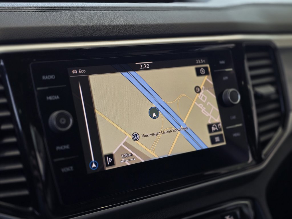 2021 Volkswagen Atlas Cross Sport Highline TOIT PANO | CUIR | CARPLAY | CAM | AWD in Laval, Quebec - 20 - w1024h768px