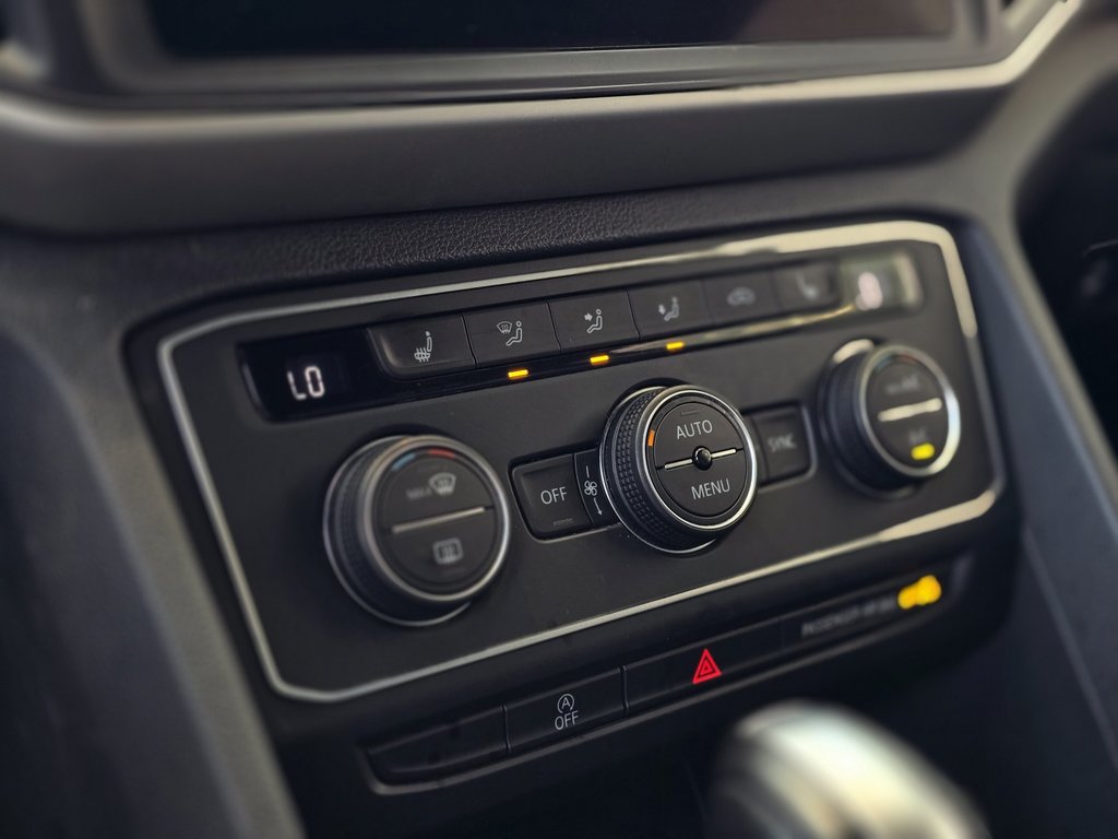 Volkswagen Atlas Cross Sport Comfortline V6 | CARPLAY | CAM | CUIR | DÉMARREUR 2021 à Laval, Québec - 17 - w1024h768px
