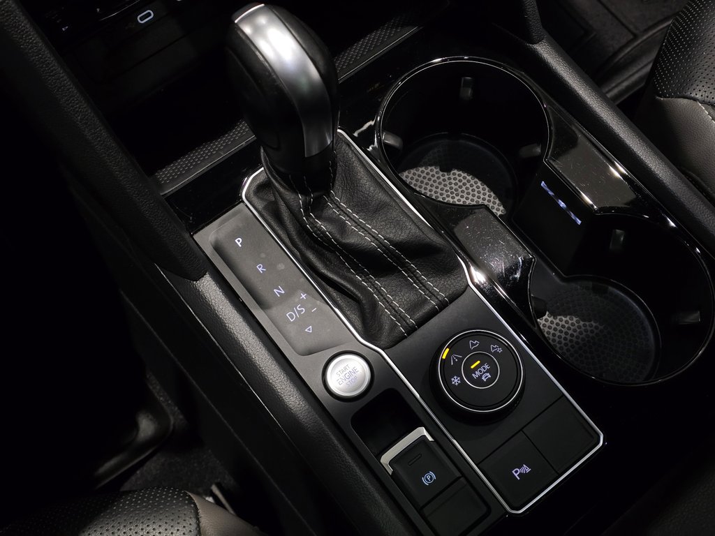 2023 Volkswagen Atlas Cross Sport HIGHLINE R-LINE BLACK EDITION | DEMARREUR | +++ in Laval, Quebec - 17 - w1024h768px