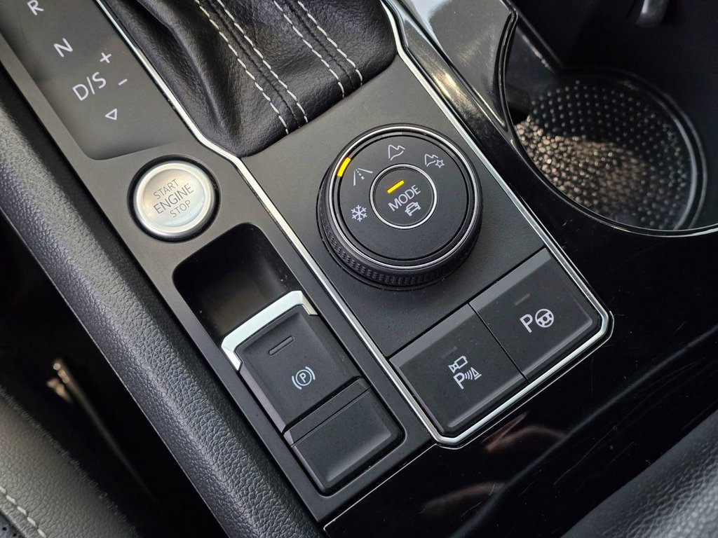 Volkswagen Atlas Cross Sport Execline | NAV | CARPLAY | CUIR | CAMÉRA | TOIT PANO +++ 2023 à Laval, Québec - 17 - w1024h768px
