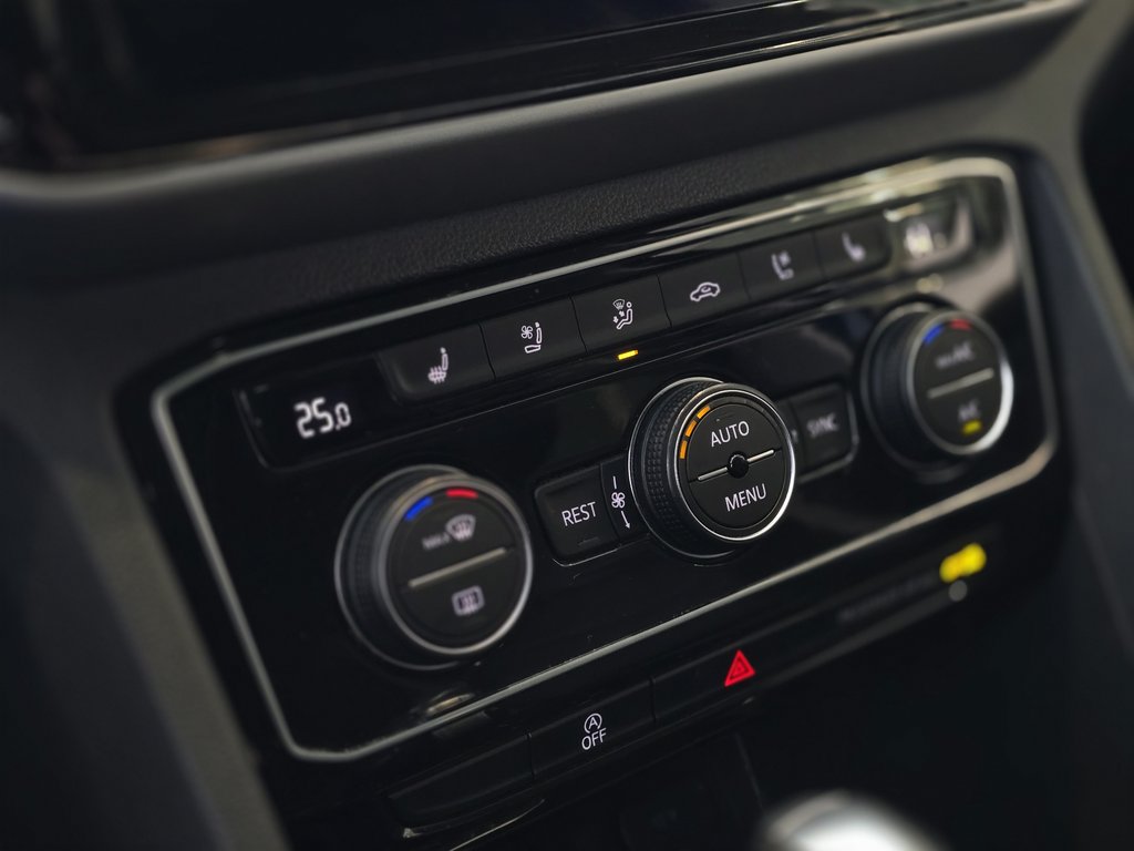 2021 Volkswagen Atlas Highline BAS KM | TOIT PANO | DÉMARREUR | CUIR +++ in Laval, Quebec - 20 - w1024h768px