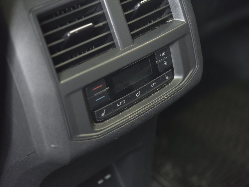 2021 Volkswagen Atlas Highline BAS KM | TOIT PANO | DÉMARREUR | CUIR +++ in Laval, Quebec - 12 - w1024h768px