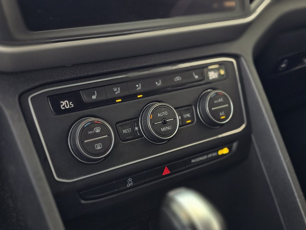 Volkswagen Atlas Comfortline V6 AWD | CARPLAY | CAMÉRA | CUIR | +++ 2022 à Laval, Québec - 17 - w1024h768px