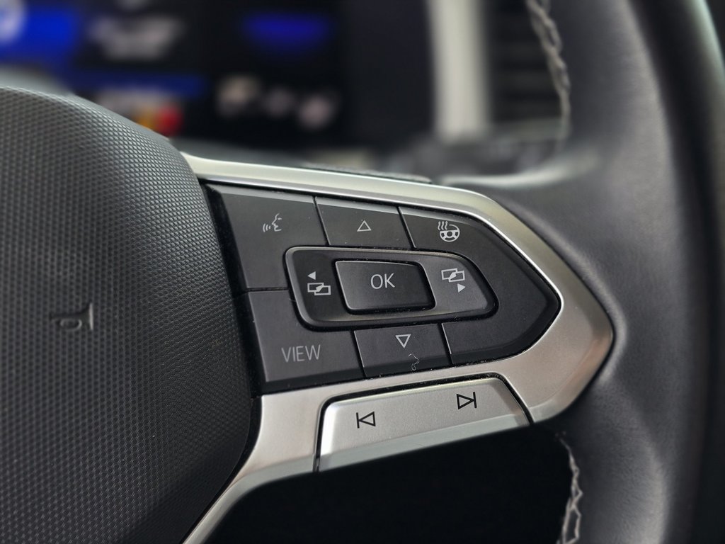 Volkswagen Atlas Comfortline V6 AWD | CARPLAY | CAMÉRA | CUIR | +++ 2022 à Laval, Québec - 14 - w1024h768px