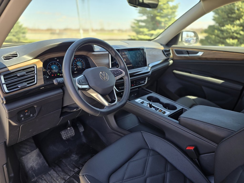 Volkswagen Atlas Comfortline CUIR | DEMARREUR | CARPLAY | CAM +++ 2025 à Laval, Québec - 9 - w1024h768px