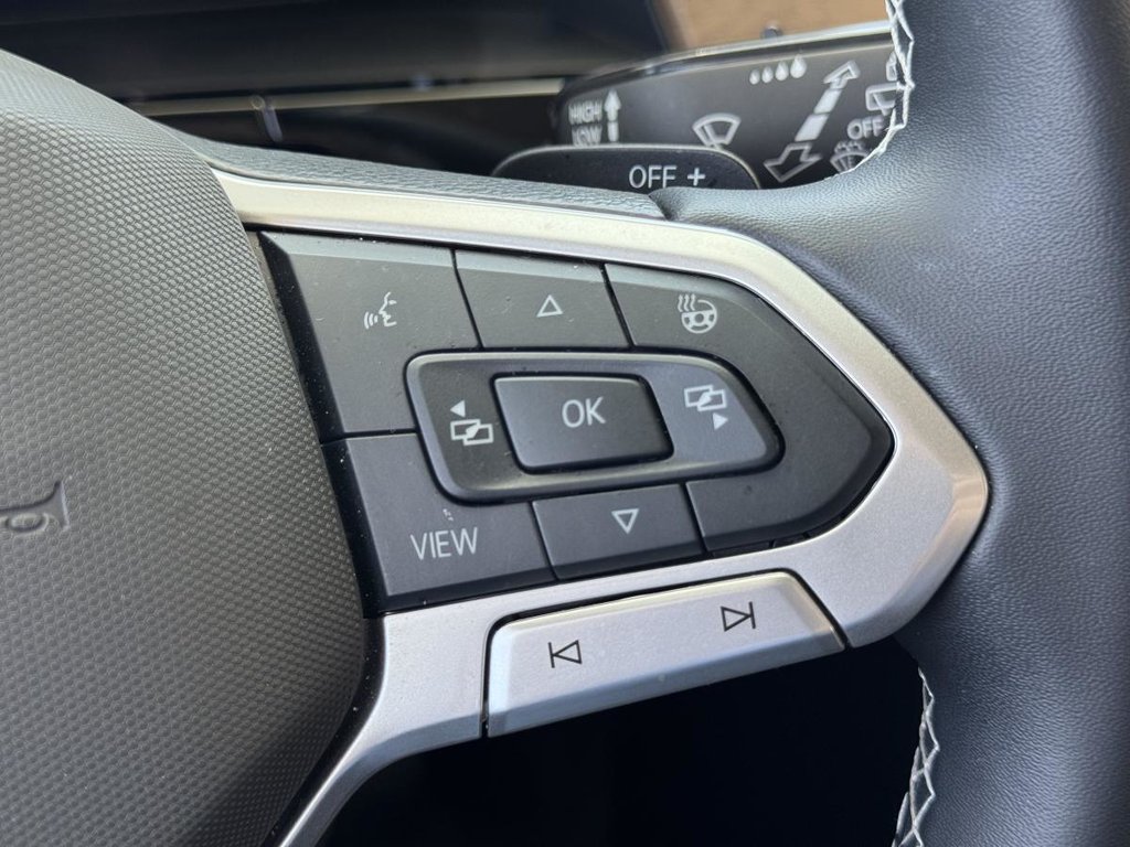 Volkswagen Atlas Comfortline CUIR | DEMARREUR | CARPLAY | CAMÉRA +++ 2025 à Laval, Québec - 17 - w1024h768px