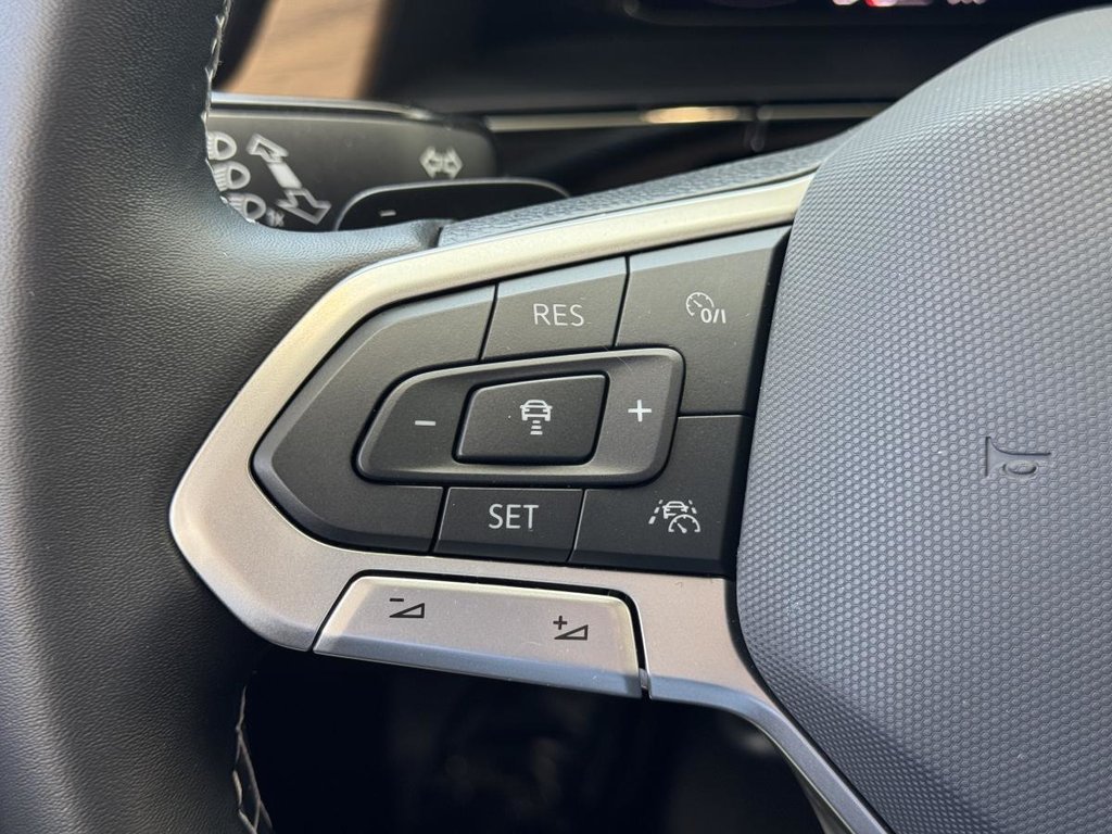 Volkswagen Atlas Comfortline CUIR | DEMARREUR | CARPLAY | CAMÉRA +++ 2025 à Laval, Québec - 16 - w1024h768px