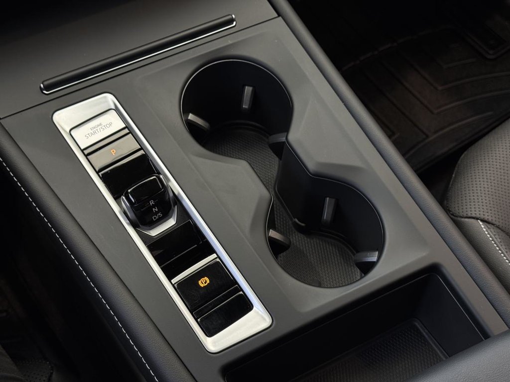 Volkswagen Atlas Comfortline CUIR | DEMARREUR | CARPLAY | CAMÉRA +++ 2025 à Laval, Québec - 18 - w1024h768px