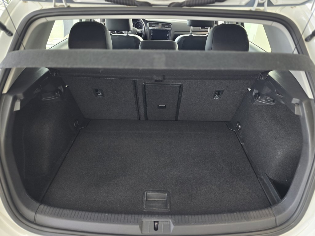 2020 Volkswagen e-Golf Comfortline BAS KM | CUIR | CARPLAY | CAMÉRA | +++ in Laval, Quebec - 8 - w1024h768px