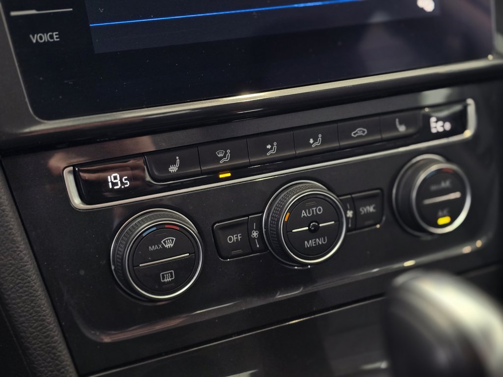 2020 Volkswagen e-Golf Comfortline BAS KM | CUIR | CARPLAY | CAMÉRA | +++ in Laval, Quebec - 16 - w1024h768px