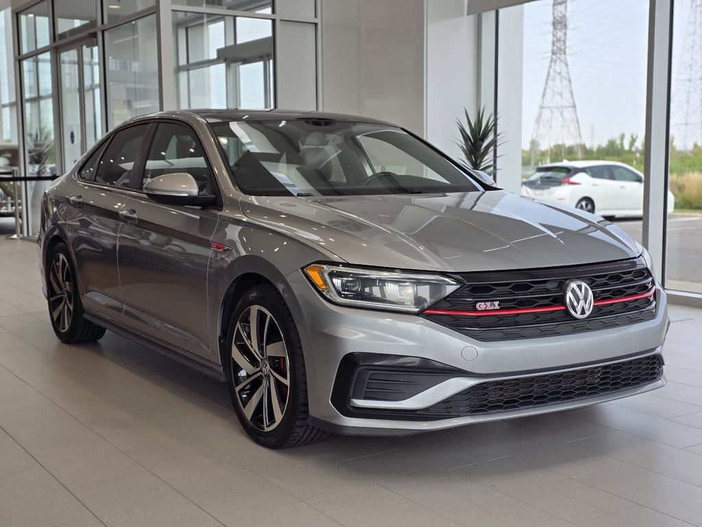 2019  GLI TOIT | CUIR | CARPLAY | NAV | AUDIO BEATS | CAM ++ in Laval, Quebec - 1 - w1024h768px