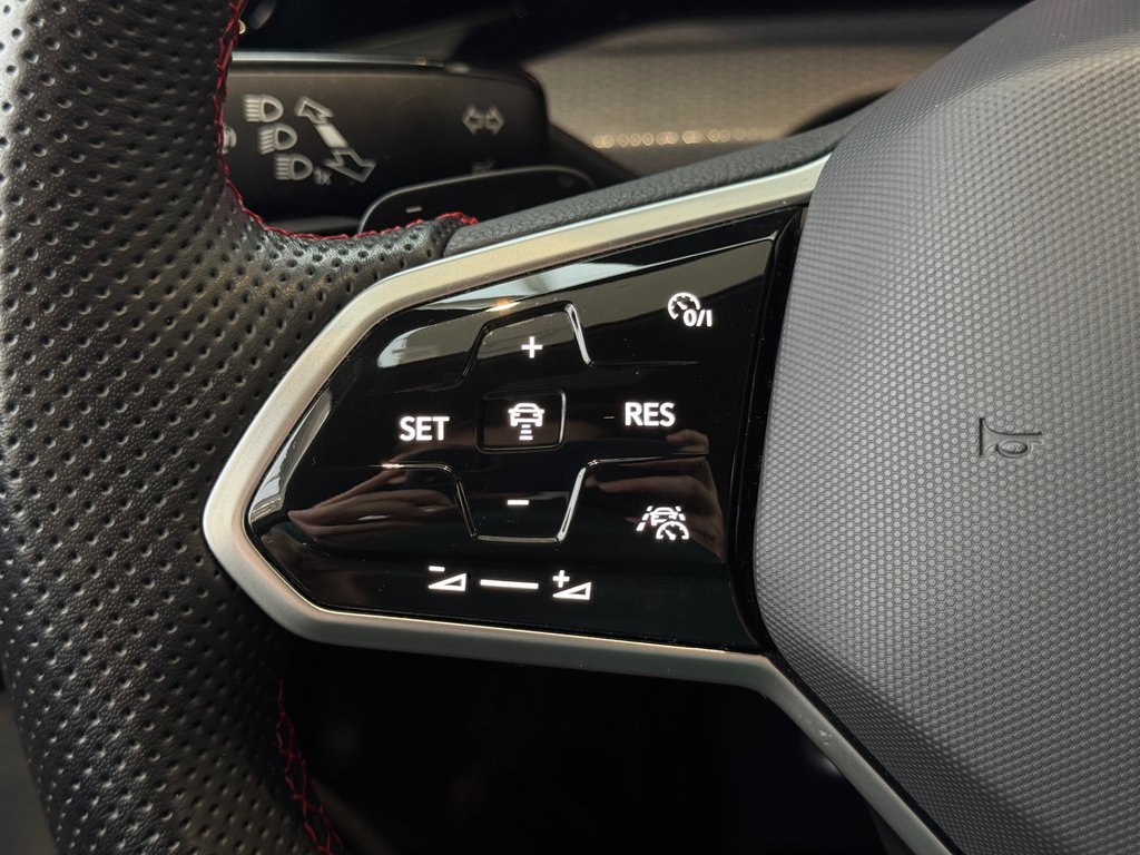 2024 Volkswagen Golf GTI Autobahn DSG | TOIT | CARPLAY | BAS KM | 241HP in Laval, Quebec - 15 - w1024h768px