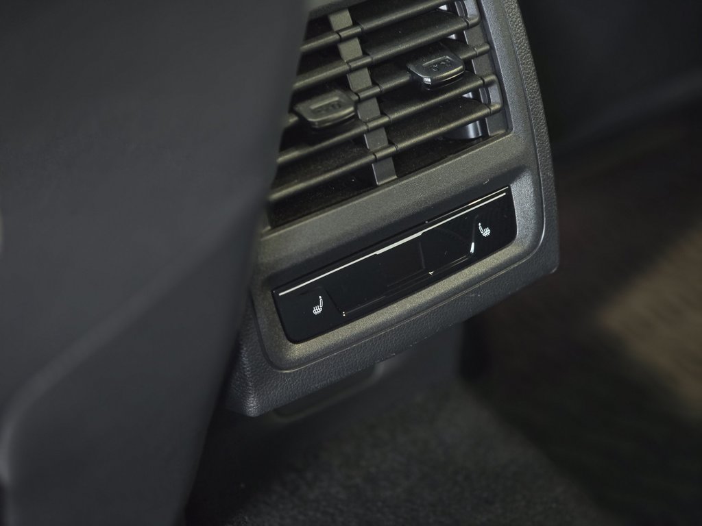 Volkswagen Golf R 315HP!! | DSG | TOIT | CUIR | NAV | CARPLAY | +++ 2022 à Laval, Québec - 11 - w1024h768px