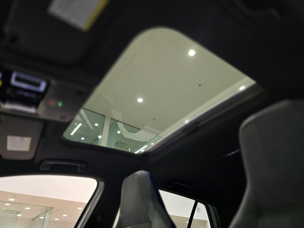 2025 Volkswagen Golf R BLACK PACK + EXHAUST AKRAPOVIC | TOIT | CARPLAY ++ in Laval, Quebec - 31 - w1024h768px