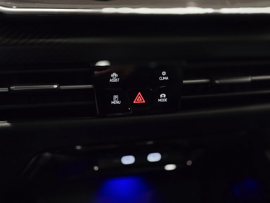 2025 Volkswagen Golf R BLACK PACK + EXHAUST AKRAPOVIC | TOIT | CARPLAY ++ in Laval, Quebec - 25 - w1024h768px