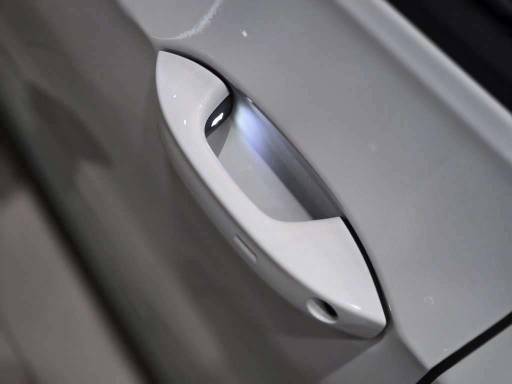 2025 Volkswagen Golf R BLACK PACK + EXHAUST AKRAPOVIC | TOIT | CARPLAY ++ in Laval, Quebec - 19 - w1024h768px