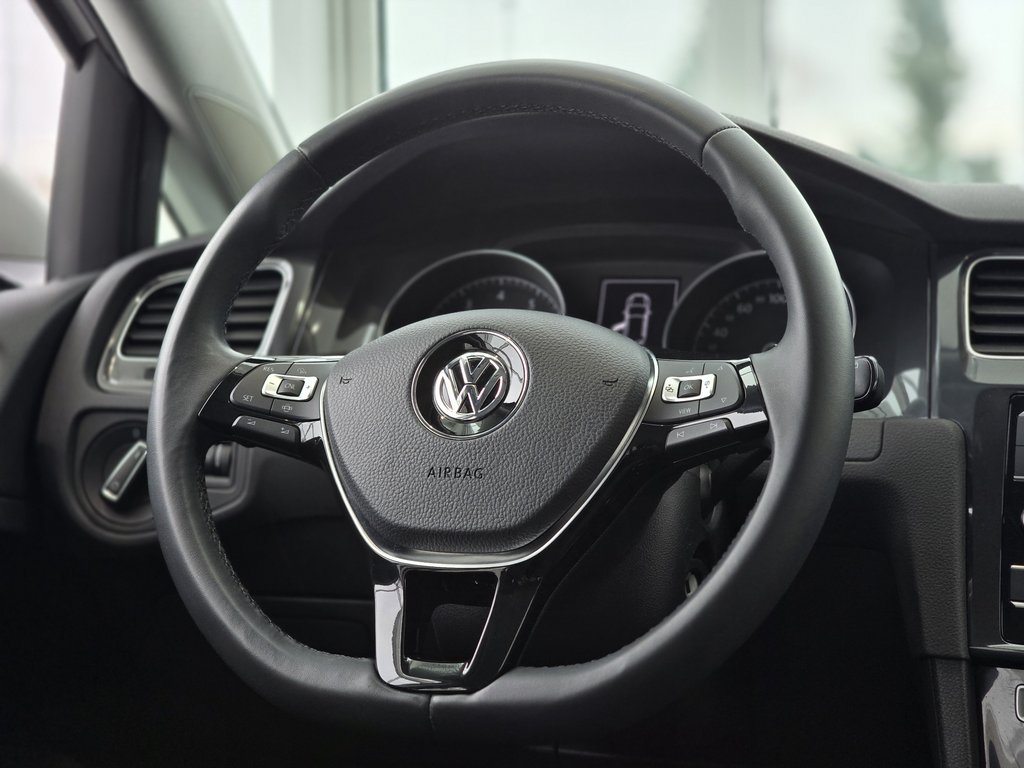 2020 Volkswagen Golf Comfortline CARPLAY | CAMÉRA | BLUETOOTH | BAS KM! in Laval, Quebec - 11 - w1024h768px