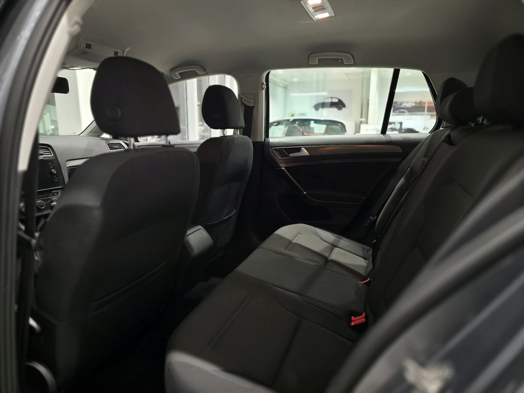 Volkswagen Golf Comfortline | CARPLAY | CAMÉRA | BLUETOOTH | +++ 2021 à Laval, Québec - 10 - w1024h768px