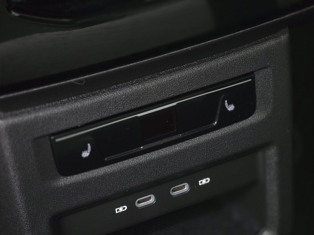 Volkswagen ID.4 Pro S AWD | THERMOPOMPE | CUIR | NAV | CARPLAY +++ 2025 à Laval, Québec - 11 - w1024h768px