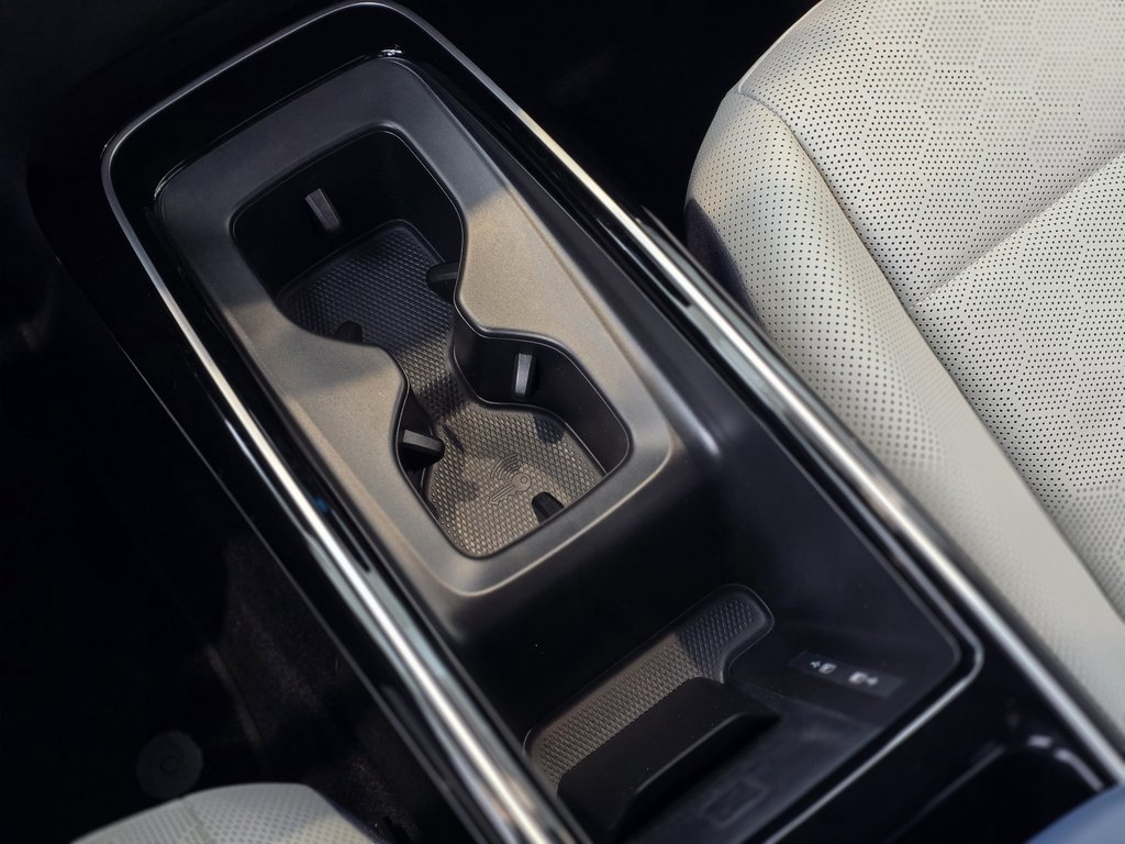 Volkswagen ID.4 Pro S AWD | THERMOPOMPE | CUIR | NAV | CARPLAY +++ 2025 à Laval, Québec - 17 - w1024h768px