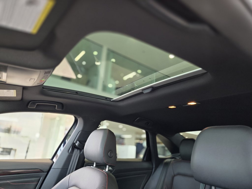 2024 Volkswagen Jetta GLI DSG | TOIT | CUIR | NAV | CARPLAY | BAS KM!! in Laval, Quebec - 21 - w1024h768px
