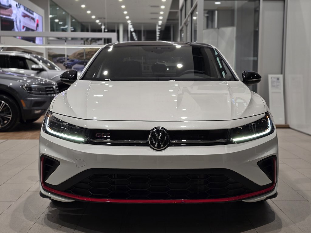 2025 Volkswagen Jetta GLI Autobahn DÉMARREUR | TOIT | CUIR | AUDIO BEATS in Laval, Quebec - 4 - w1024h768px