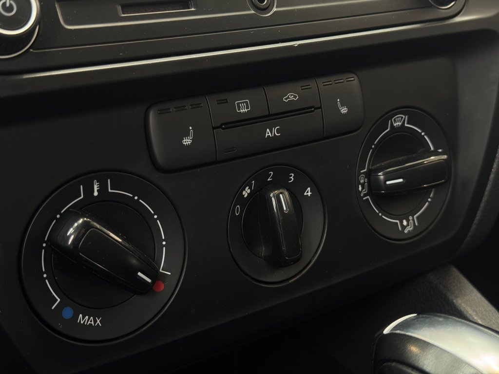 Volkswagen Jetta Trendline+ CAMÉRA | BLUETOOTH | SIÈGES CHAUFFANTS 2017 à Laval, Québec - 17 - w1024h768px