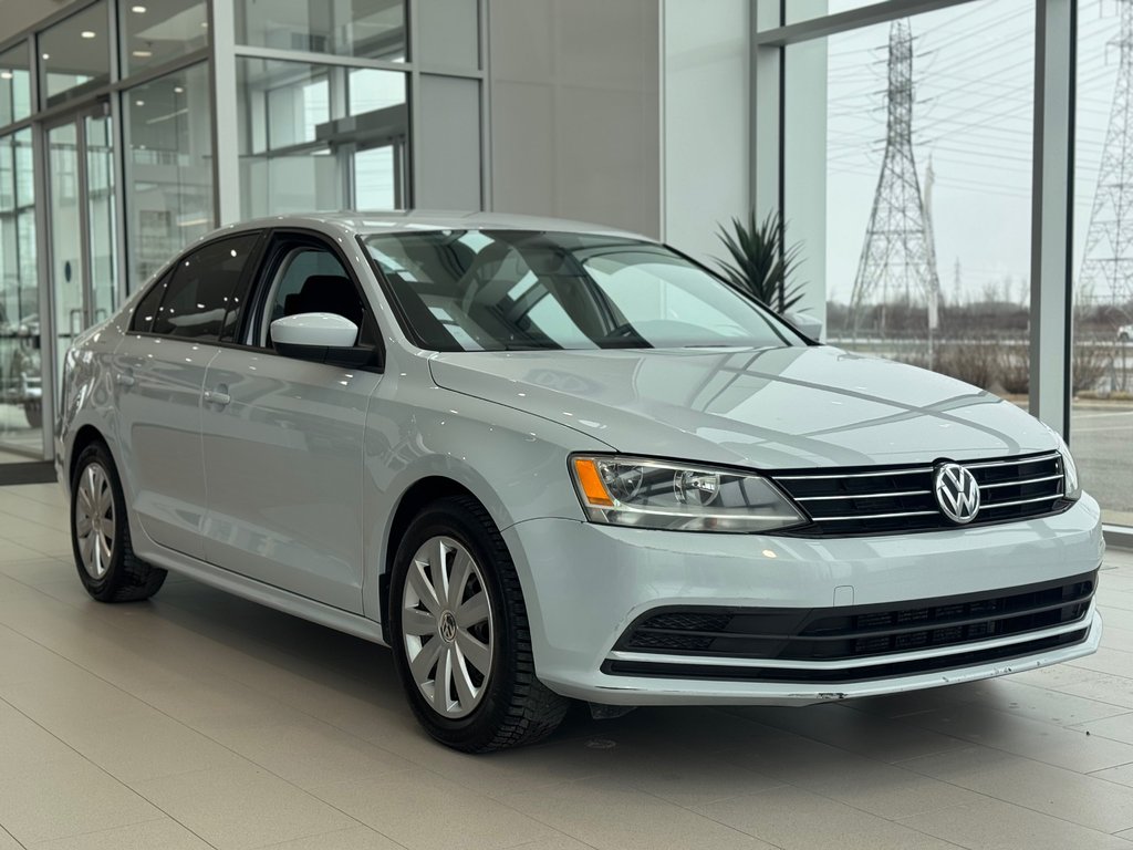 Volkswagen Jetta Trendline+ CAMÉRA | BLUETOOTH | SIÈGES CHAUFFANTS 2017 à Laval, Québec - 1 - w1024h768px