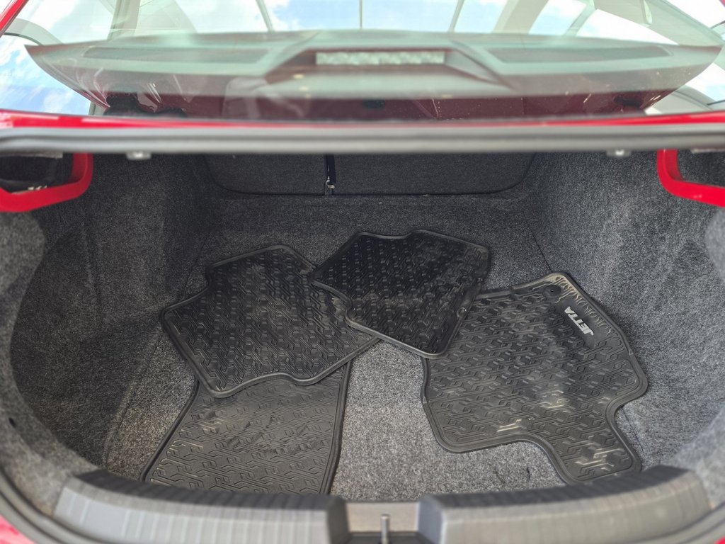 Volkswagen Jetta Highline TOIT | CARPLAY | CAMÉRA | CUIR | BAS KM!! 2021 à Laval, Québec - 9 - w1024h768px