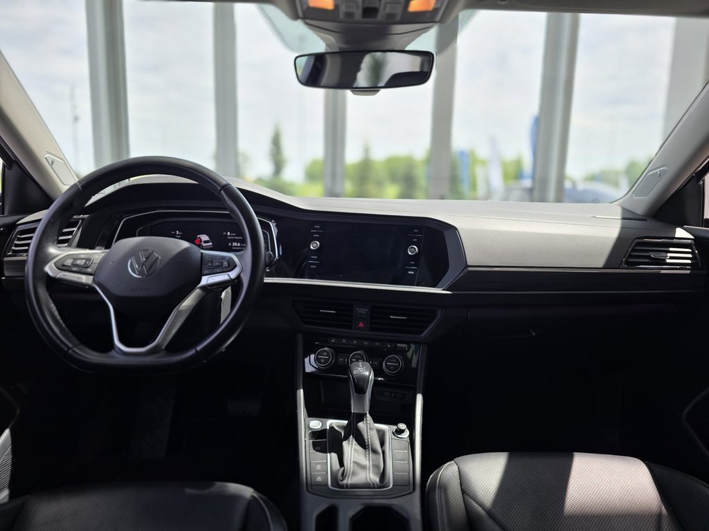 2022 Volkswagen Jetta Highline TOIT | CUIR | CARPLAY | NAV | DÉMARREUR in Laval, Quebec - 12 - w1024h768px