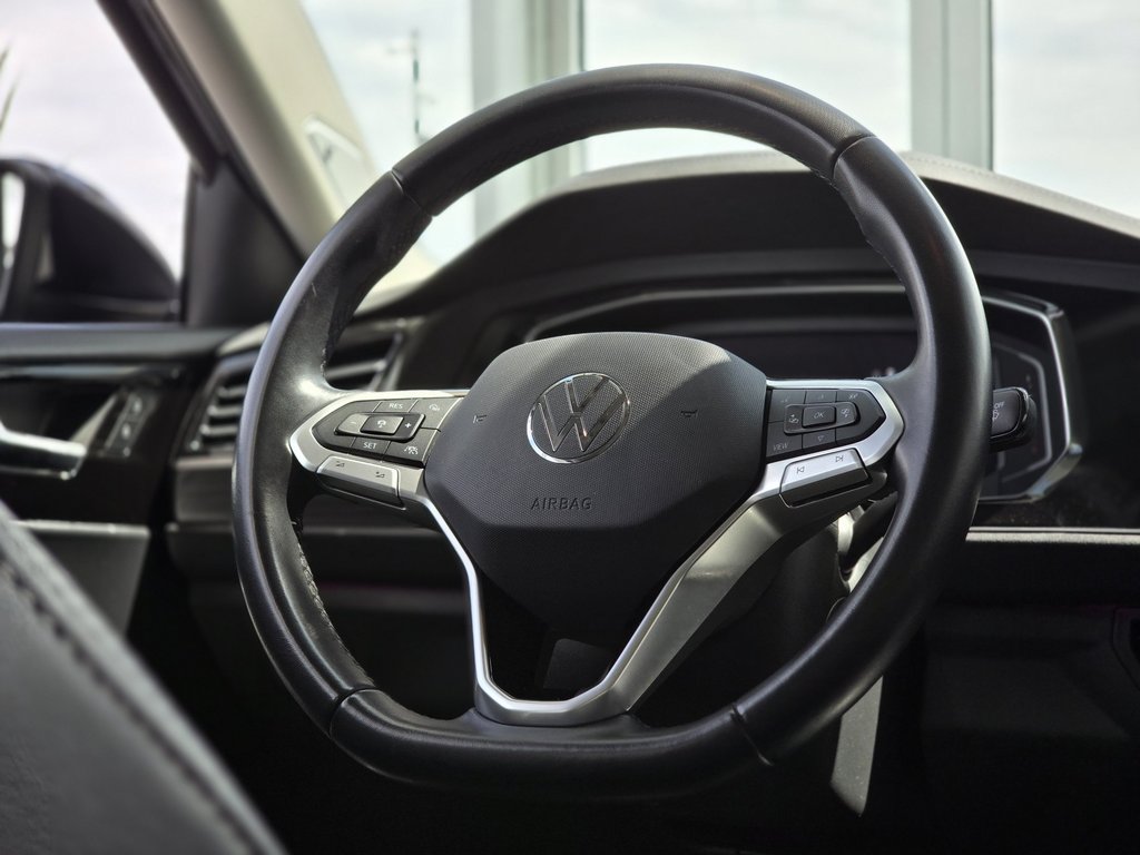 2022 Volkswagen Jetta Highline TOIT | CUIR | CARPLAY | NAV | DÉMARREUR in Laval, Quebec - 11 - w1024h768px