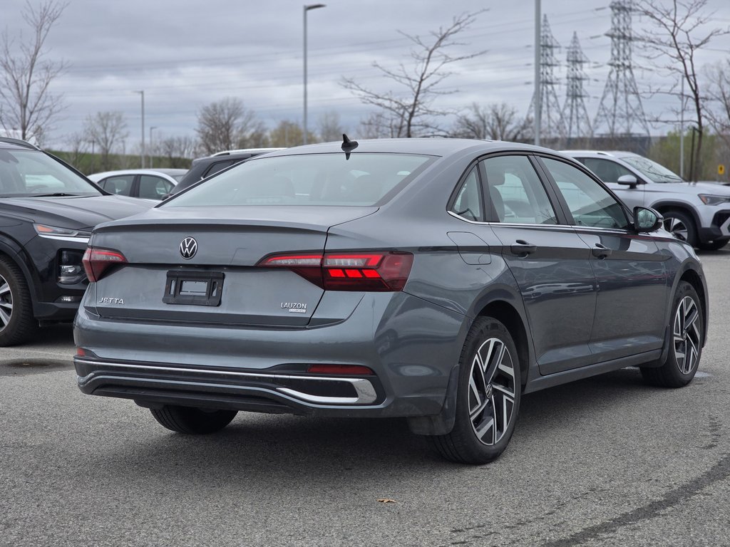 2022 Volkswagen Jetta Highline TOIT | CUIR | CARPLAY | NAV | DÉMARREUR in Laval, Quebec - 8 - w1024h768px