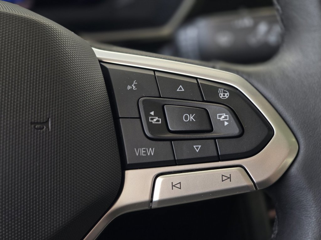 Volkswagen Jetta Highline TOIT | CUIR | NAV | DÉMARREUR | BAS KM 2024 à Laval, Québec - 15 - w1024h768px