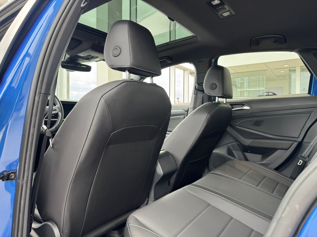 Volkswagen Jetta Comfortline SPORT PACK | TOIT | CARPLAY | CUIR 2024 à Laval, Québec - 10 - w1024h768px