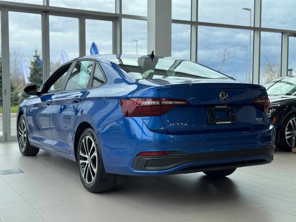 Volkswagen Jetta Comfortline SPORT PACK | TOIT | CARPLAY | CUIR 2024 à Laval, Québec - 6 - w1024h768px