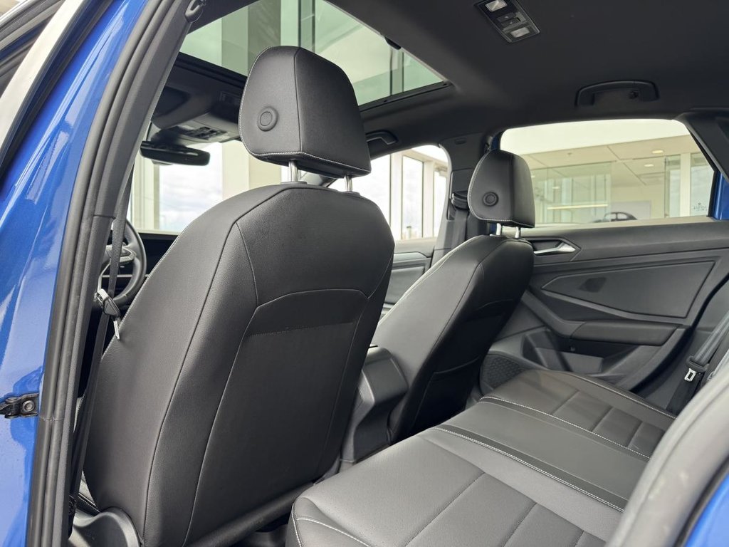 Volkswagen Jetta Comfortline SPORT PACK | TOIT | CARPLAY | CUIR +++ 2024 à Laval, Québec - 10 - w1024h768px