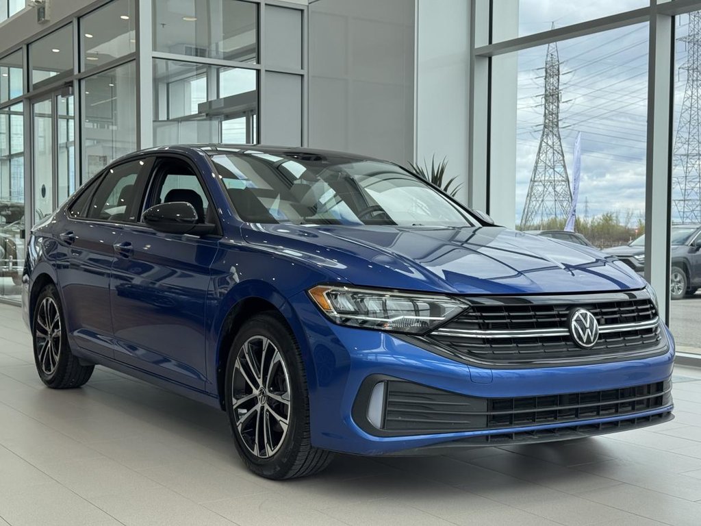 Volkswagen Jetta Comfortline SPORT PACK | TOIT | CARPLAY | CUIR +++ 2024 à Laval, Québec - 1 - w1024h768px